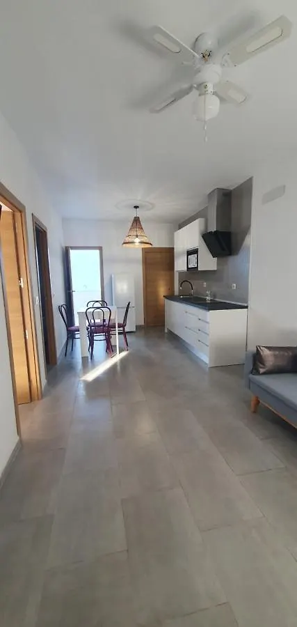 Apartamentos La Palmera Fernan Perez