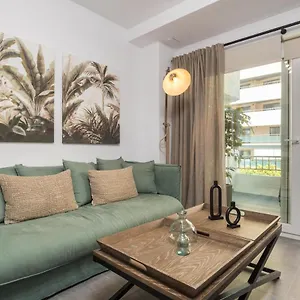https://apartamento-2-dormitorios-100-mts-playa-centro-653.1costadelsol.com